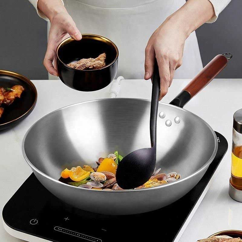 Stainless Steel Wok Pan With Wooden Handle