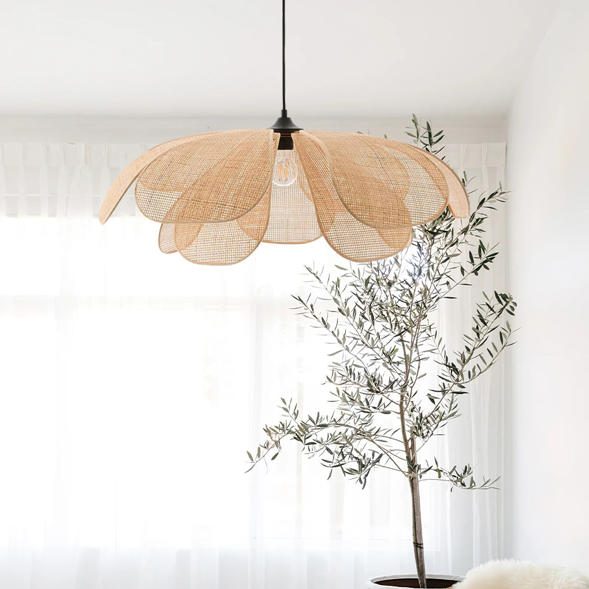 Japanese Wabi-Sabi Rattan Petal Pendant Light